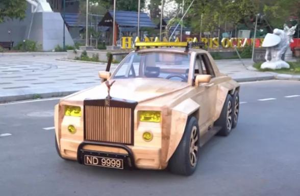 Վիետնամցի բլոգերը փայտե Rolls-Royce է ստեղծել